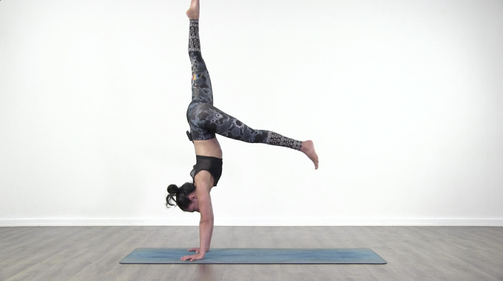 Kick Up to Handstand Tutorial_0