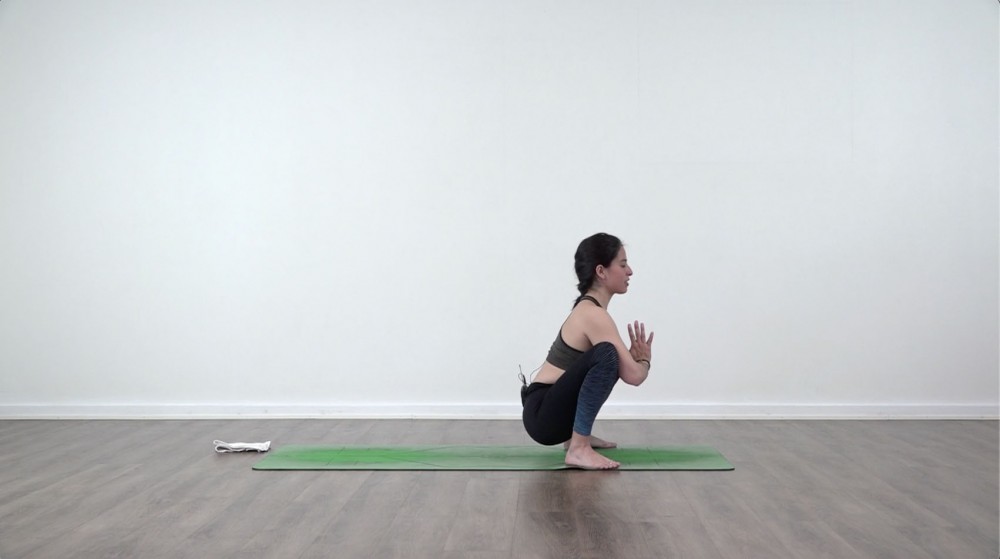 How to Tittibhasana_1
