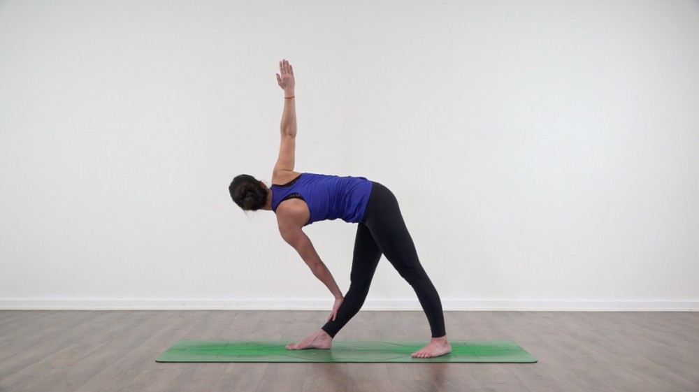 Utthita Trikonasana y Parivrtta Trikonasana_2