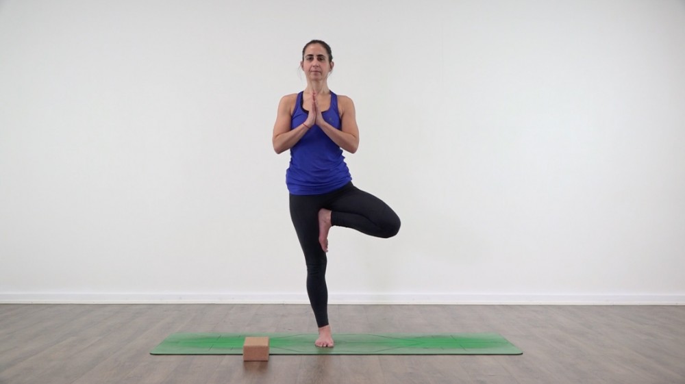 Ardha Baddha Padmottanasana_1