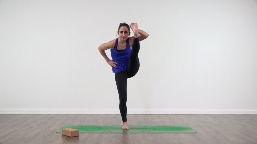 Uttitha Hasta Padangusthasana_1