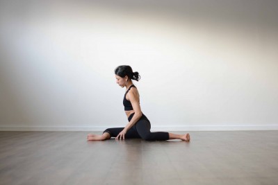 Yoga practice at Yogateket with Lizette Pompa